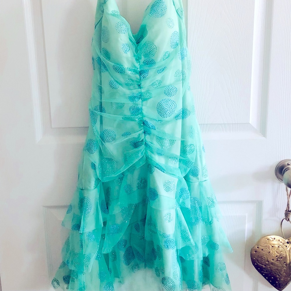 Women’s special occasion dress